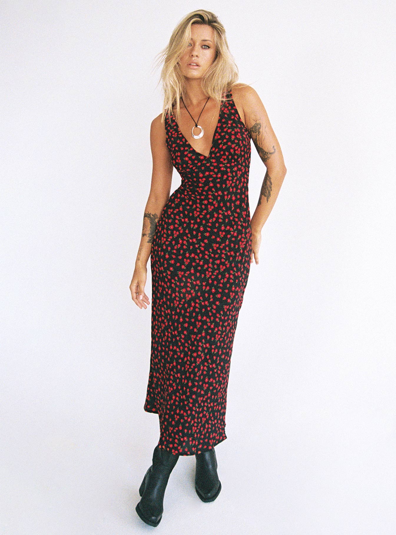 Nellie Maxi Dress Black/Red Floral