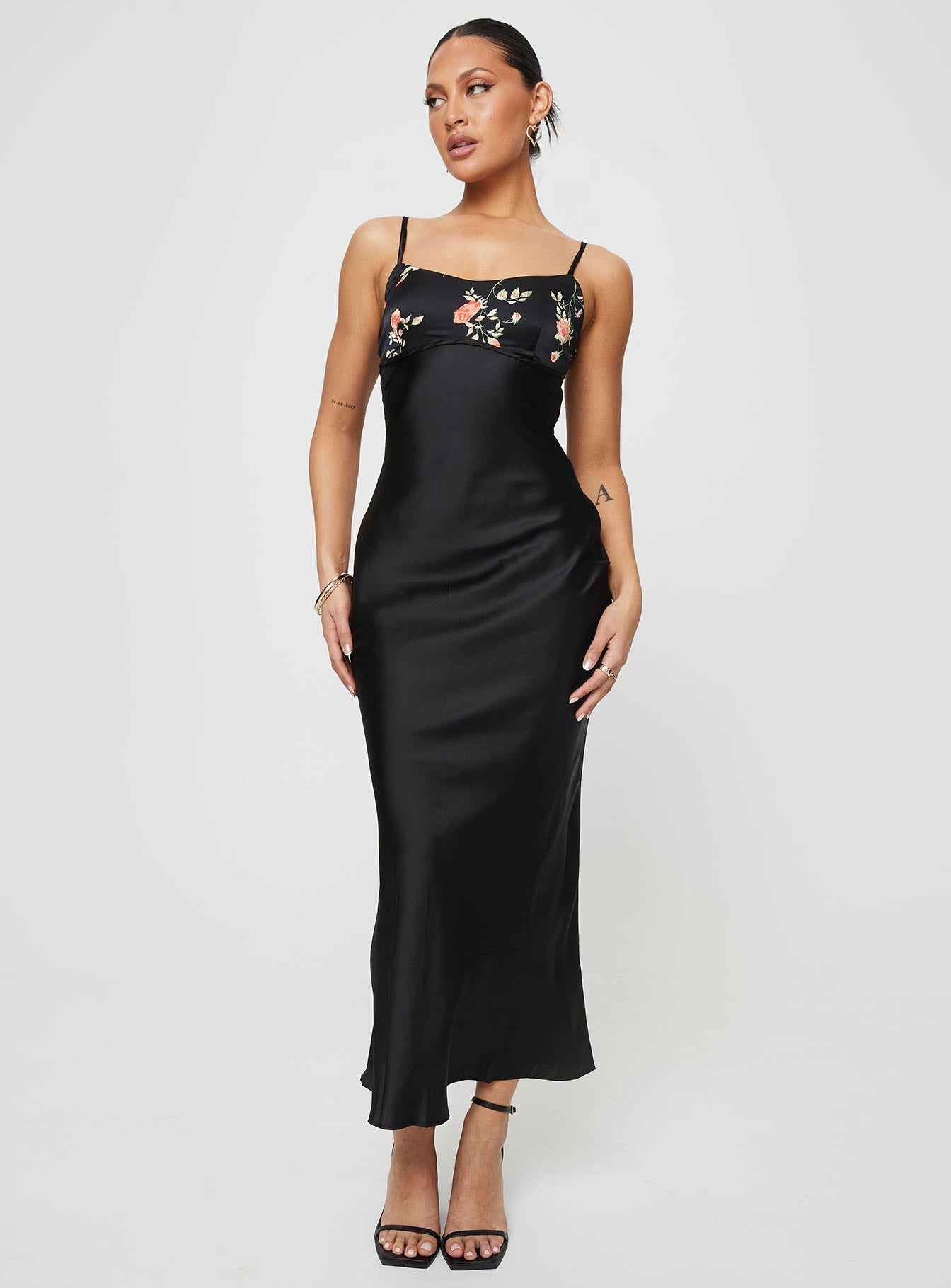 Larver Maxi Dress Black