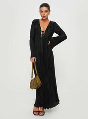 Russek Long Sleeve Maxi Dress Black