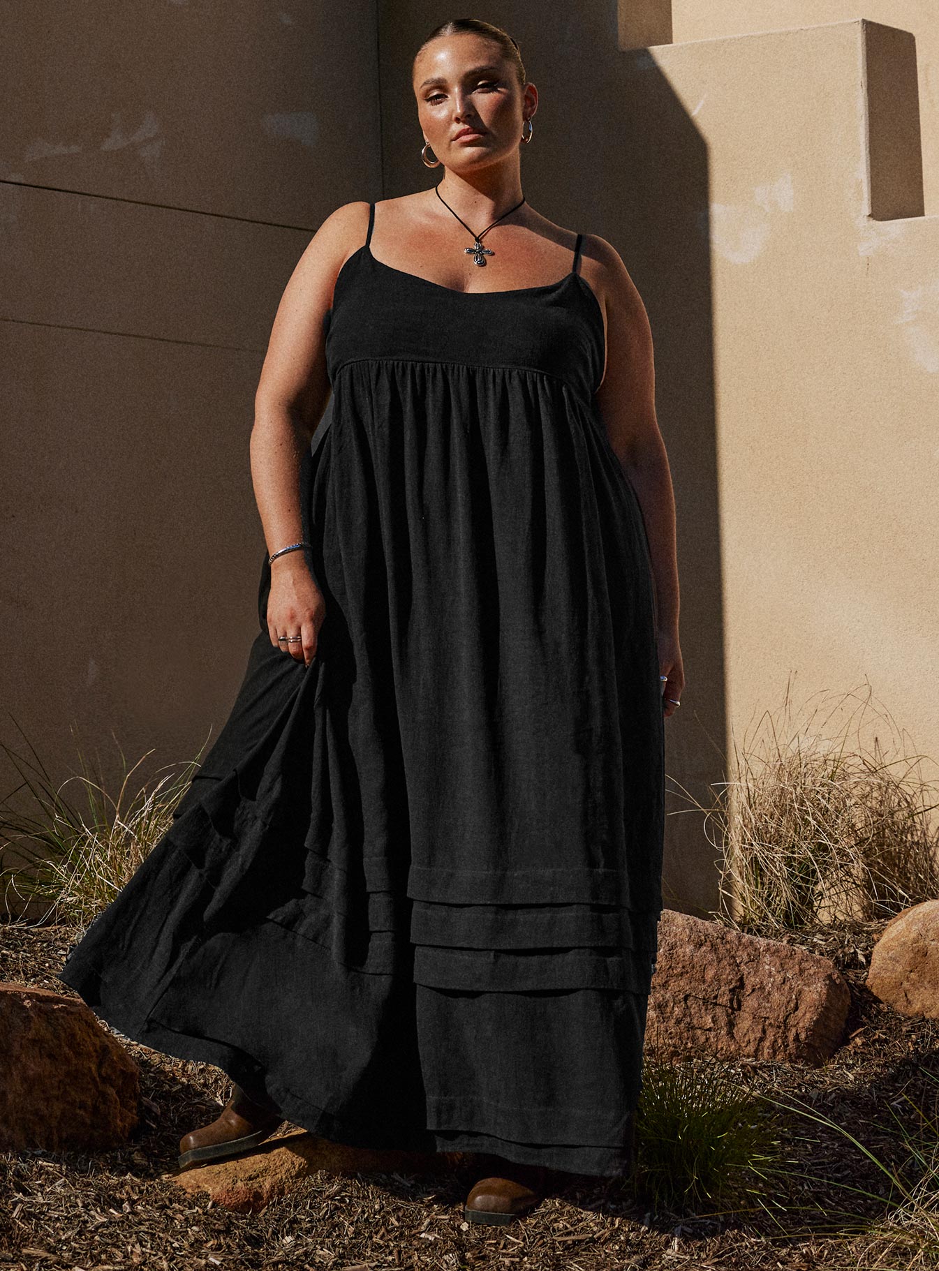 Milden Linen Blend Maxi Dress Black Curve