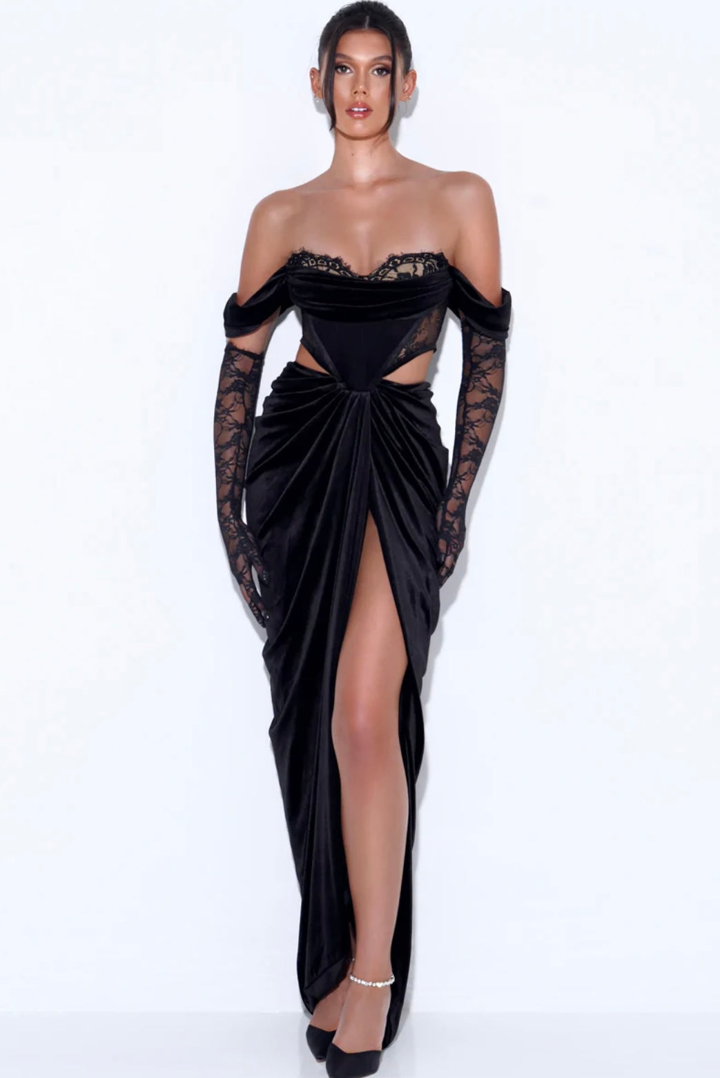 TESSA BLACK LACE VELVET GOWN