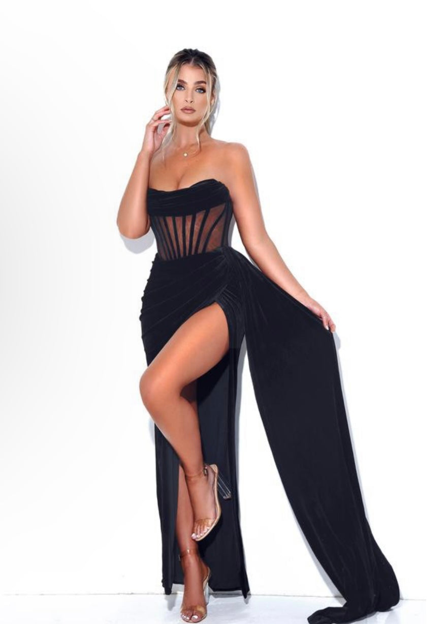 LINED CORSET VELVET BLACK GOWN