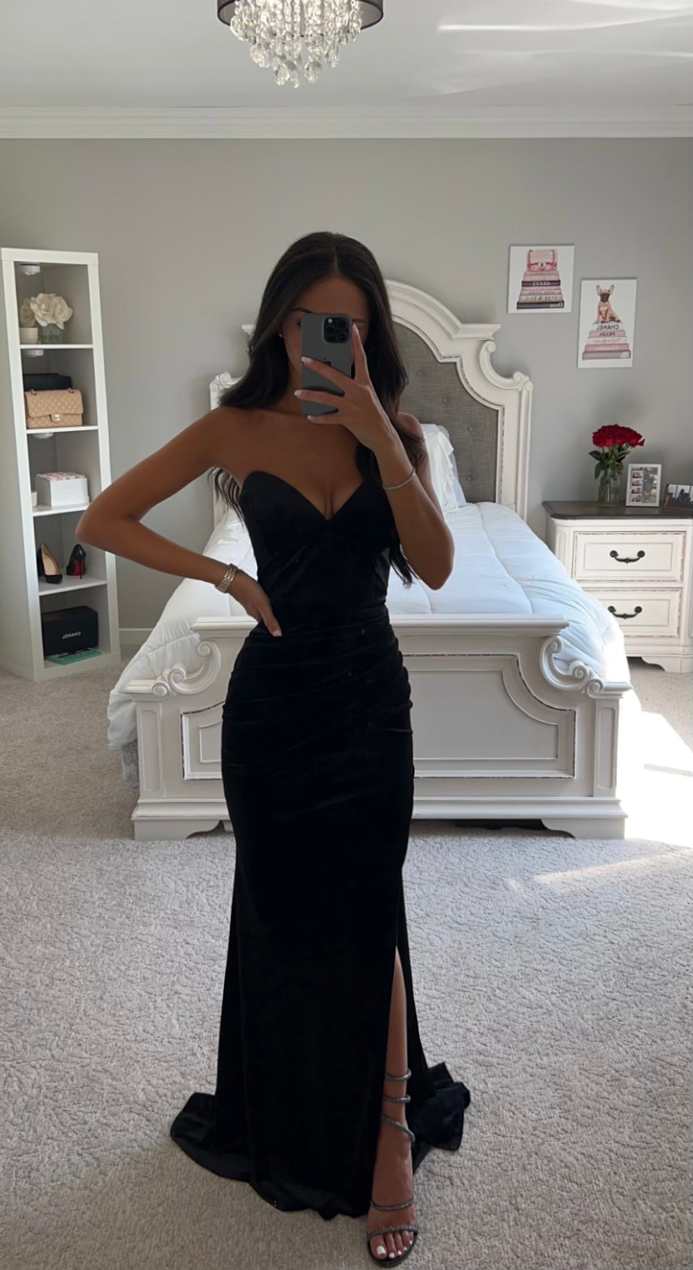 VELVET STRAPLESS FITTED GOWN