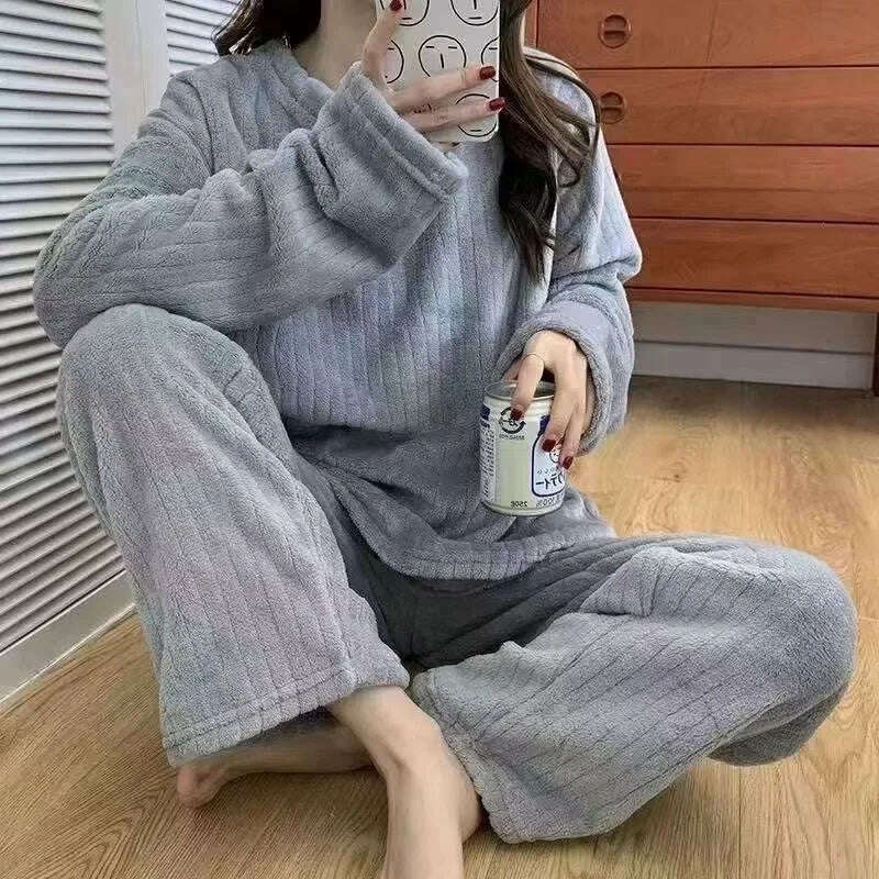 Winter Hoodies Sweatshirt Women Men Pullover Fleece Giant TV Oversized Blanket with Long Flannel Sleeves