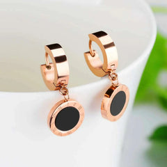 ZooMango Black Shell Roman Numerals Circle Hoop Earrings Titanium Steel Rose Gold Color Wedding Earrings For Women ZE18114